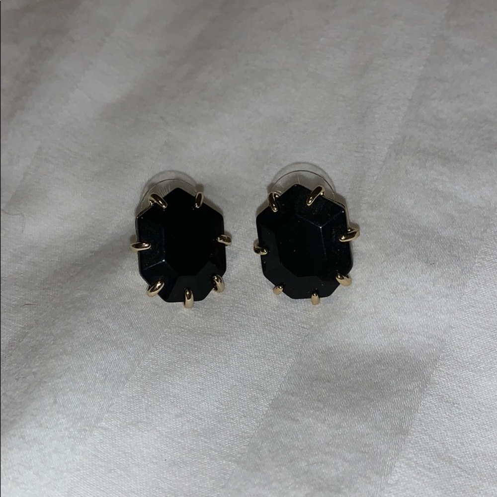 Kendra Scott studs